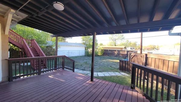 $1,285 | 237 Senisa Drive, Unit A, San Antonio, TX 78228