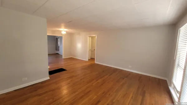 $1,285 | 237 Senisa Drive, Unit A, San Antonio, TX 78228