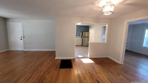$1,285 | 237 Senisa Drive, Unit A, San Antonio, TX 78228
