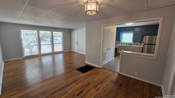 $1,285 | 237 Senisa Drive, Unit A, San Antonio, TX 78228