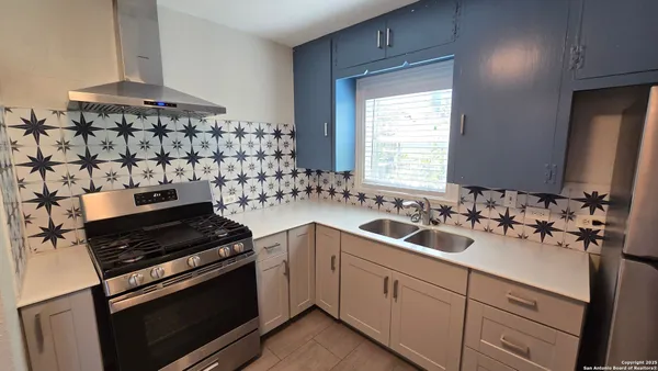 $1,285 | 237 Senisa Drive, Unit A, San Antonio, TX 78228