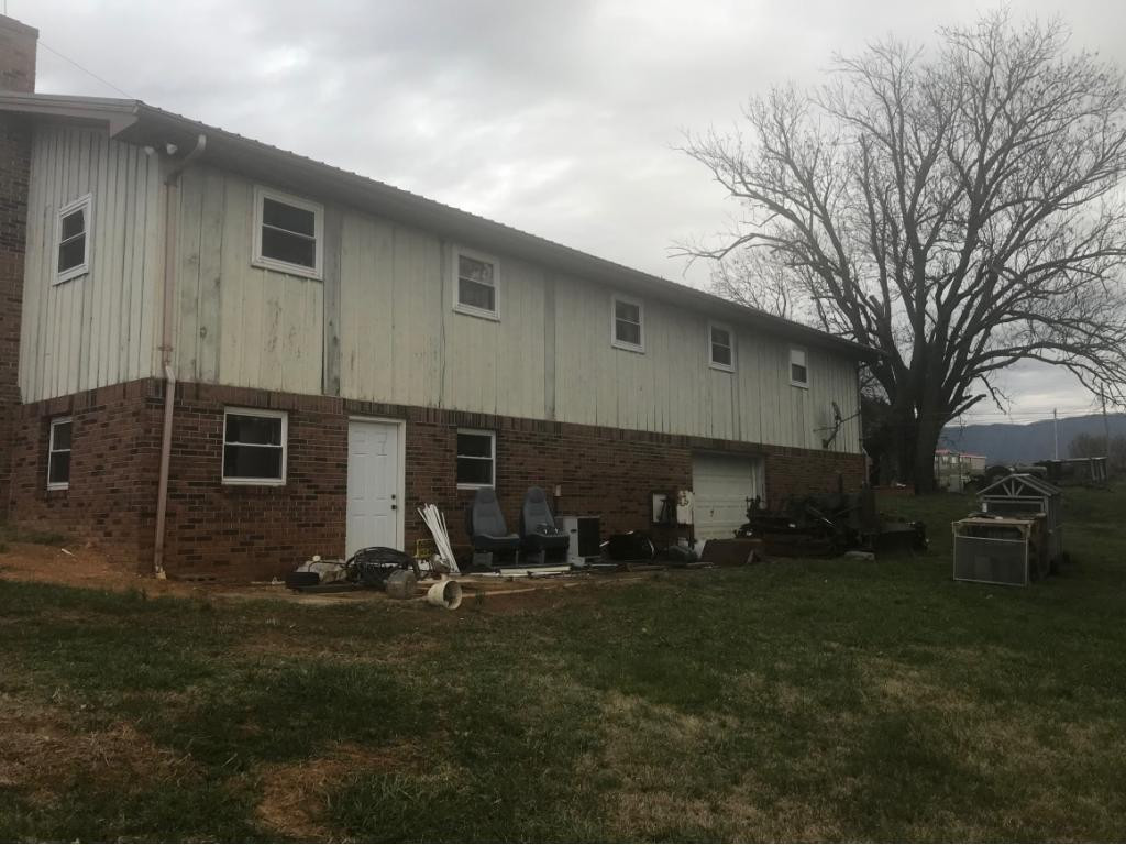 210 Birds Bridge Road Greeneville, TN 37743 - Photo 10 of 36 Photo 10
