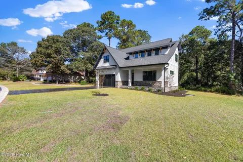 $825,000 | 613 Riverwood Drive Southeast, Bolivia, NC 28422