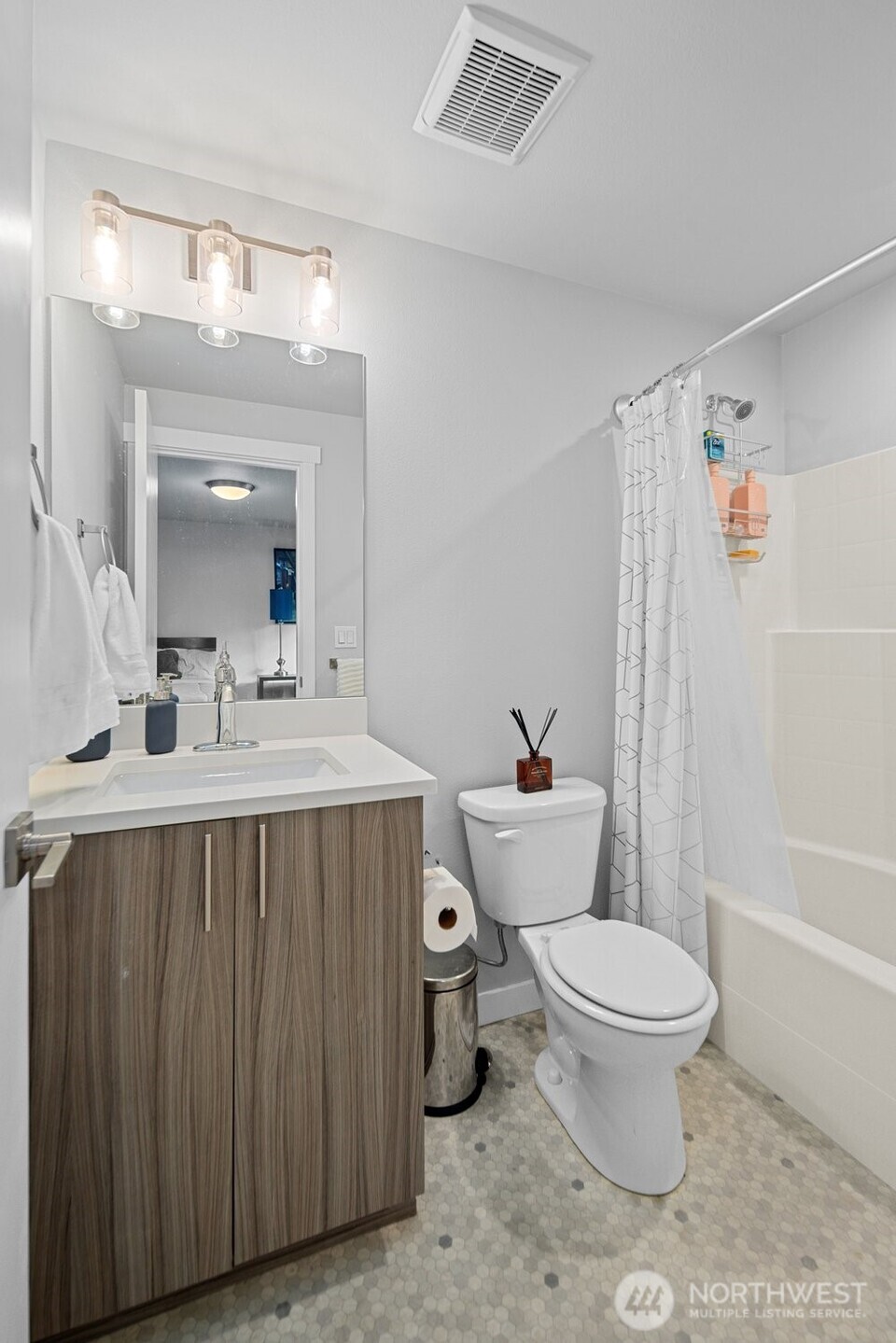 7628 222nd Street Southwest, Unit A4 Edmonds, WA 98026 - Photo 18 of 27