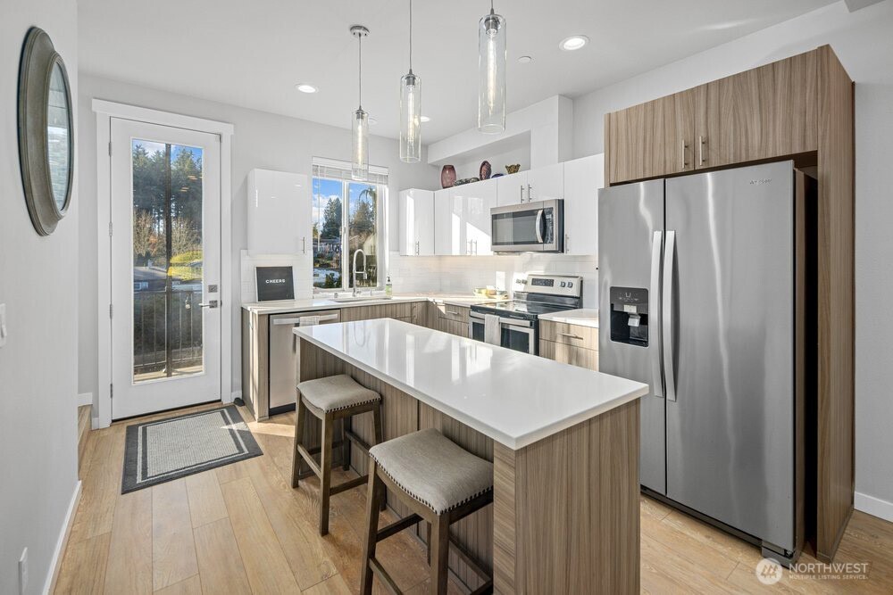 7628 222nd Street Southwest, Unit A4 Edmonds, WA 98026 - Photo 3 of 27