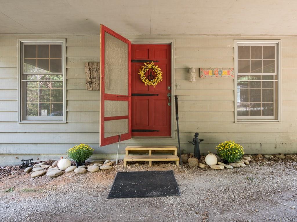 11 Maple Road Arden, NC 28704 - Photo 2 of 24 Gallery Image 2