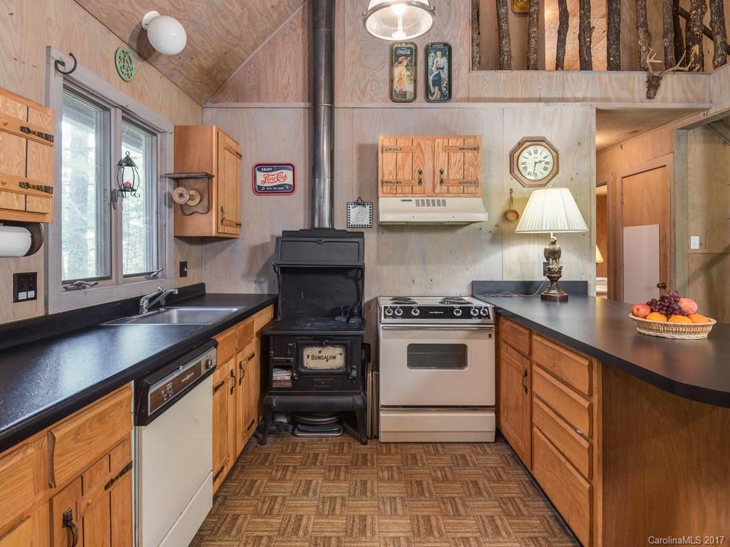11 Maple Road Arden, NC 28704 - Photo 10 of 24 Gallery Image 10