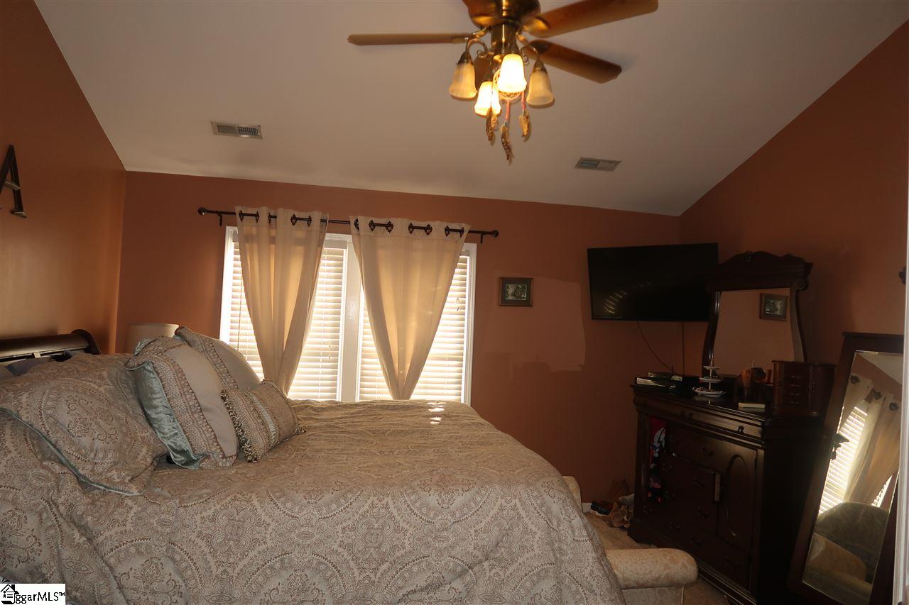 3 Fawn Ridge Way Mauldin, SC 29662 - Photo 8 of 17 Gallery Image 8