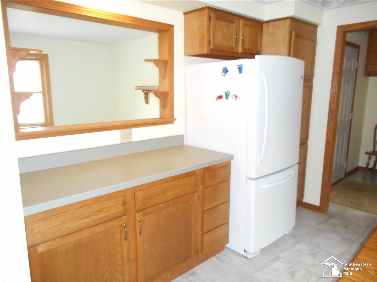 33983 Willow Road New Boston, MI 48164 - Photo 13 of 52 31317825-12.JPG