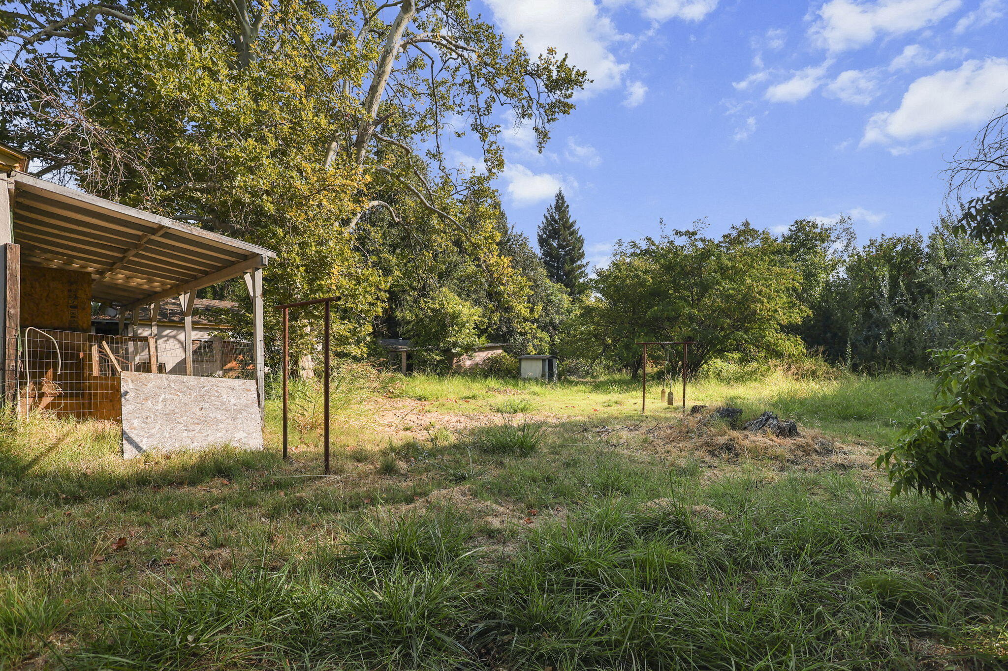 5211 East Bonnyview Road Redding, CA 96001 - Photo 12 of 19 13-web-or-mls-LZ0A0092