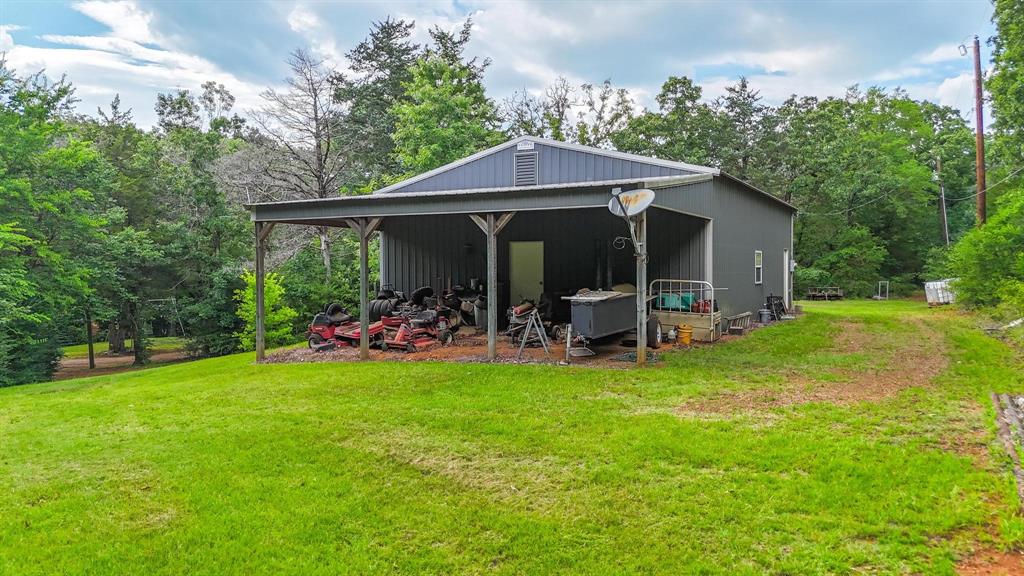 1749 Highway 84 Palestine, TX 75801 - Photo 5 of 40