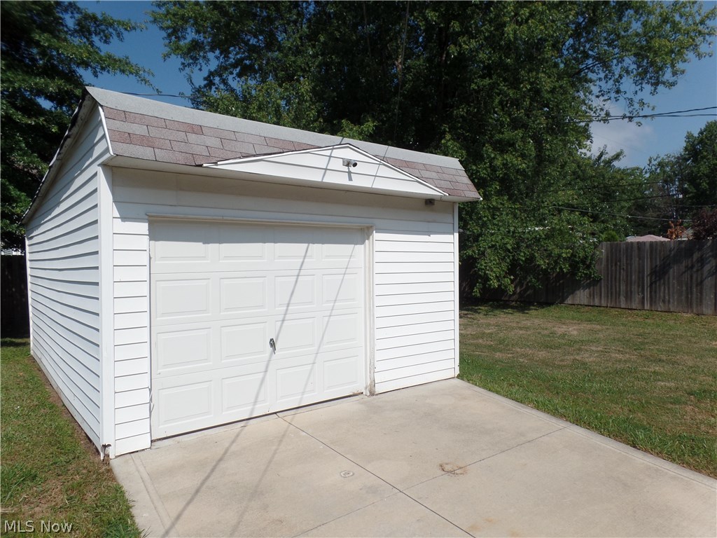 4802 Marigold Road Mentor, OH 44060 - Photo 7 of 27 Gallery Image 7