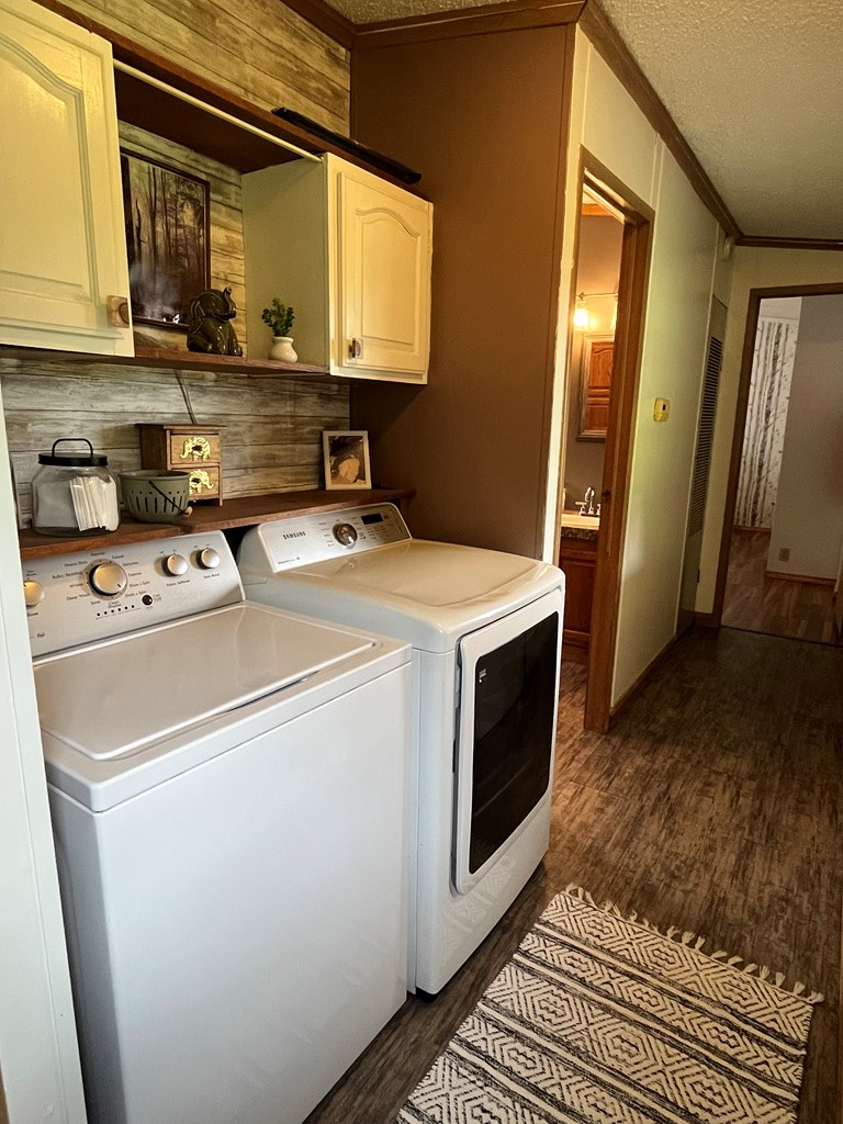 23701 Range Road Union City, PA 16438 - Photo 17 of 33 a utility room with dryer and washer