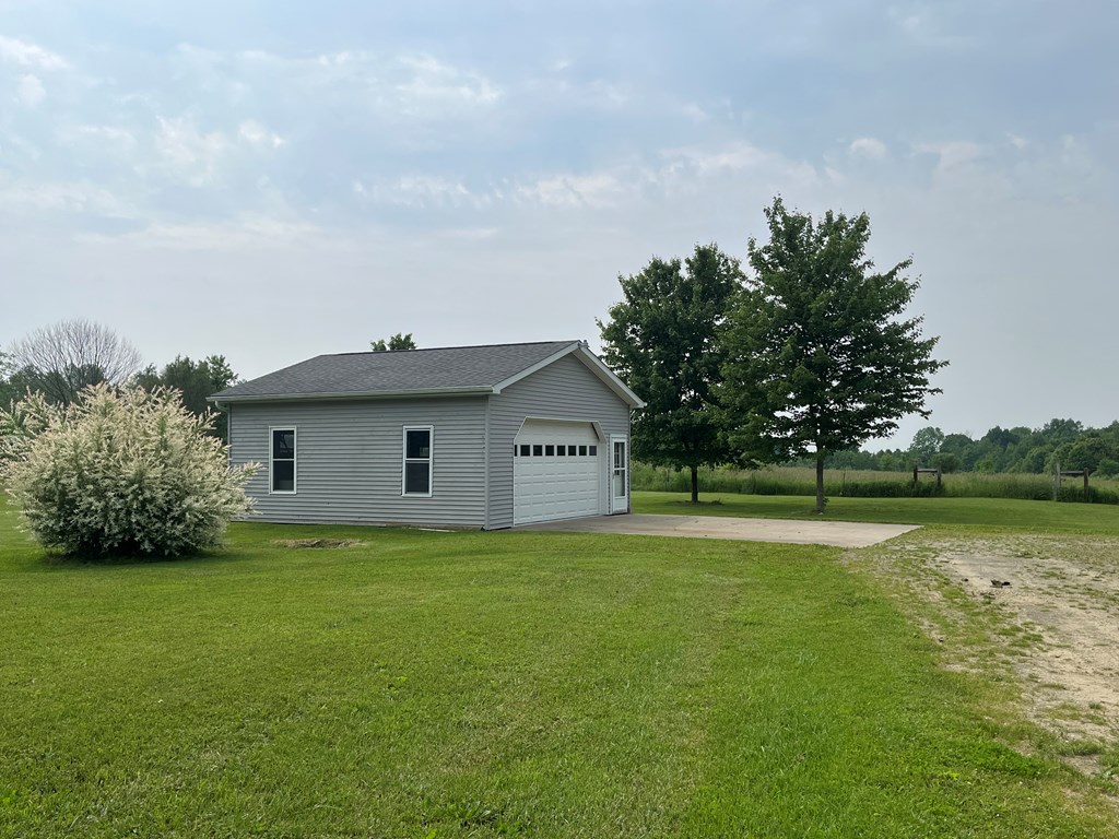 23701 Range Road Union City, PA 16438 - Photo 6 of 33 a house view with outdoor space