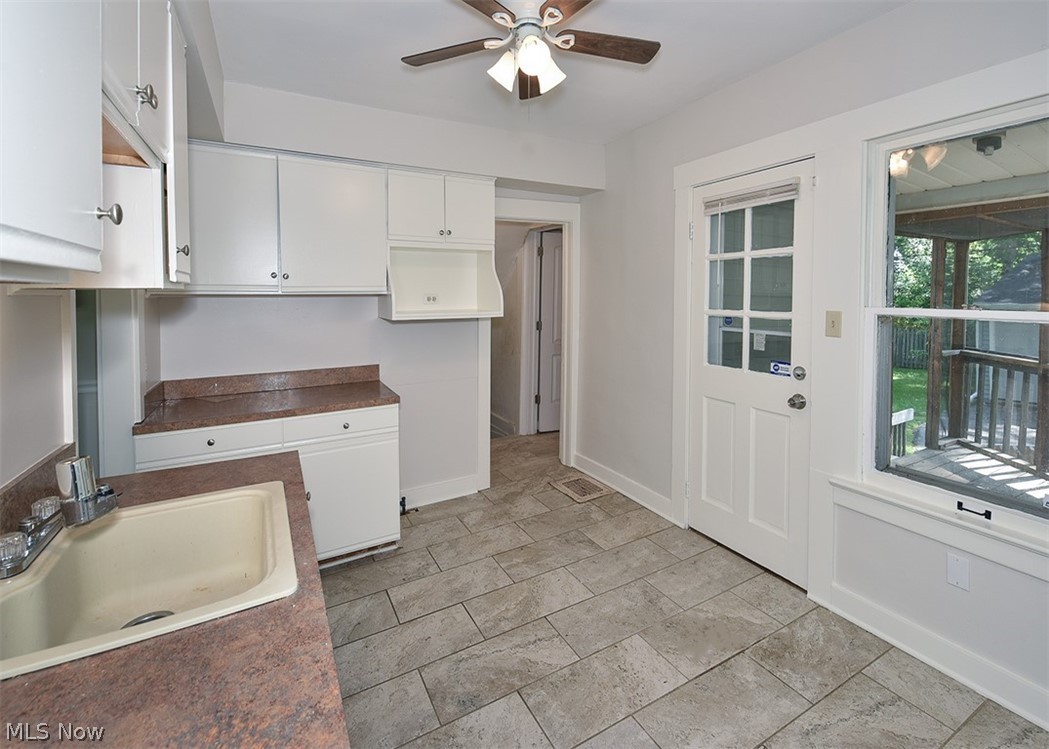 1661 Crest Road Cleveland Heights, OH 44121 - Photo 6 of 22 Gallery Image 6