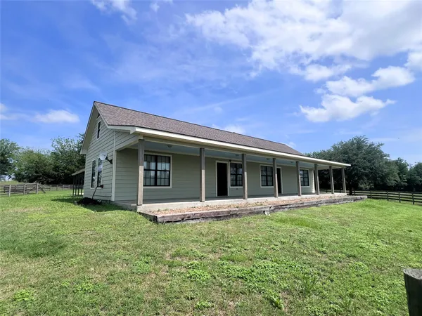 $1,900 | 959 Ida Lane, Brenham, TX 77833