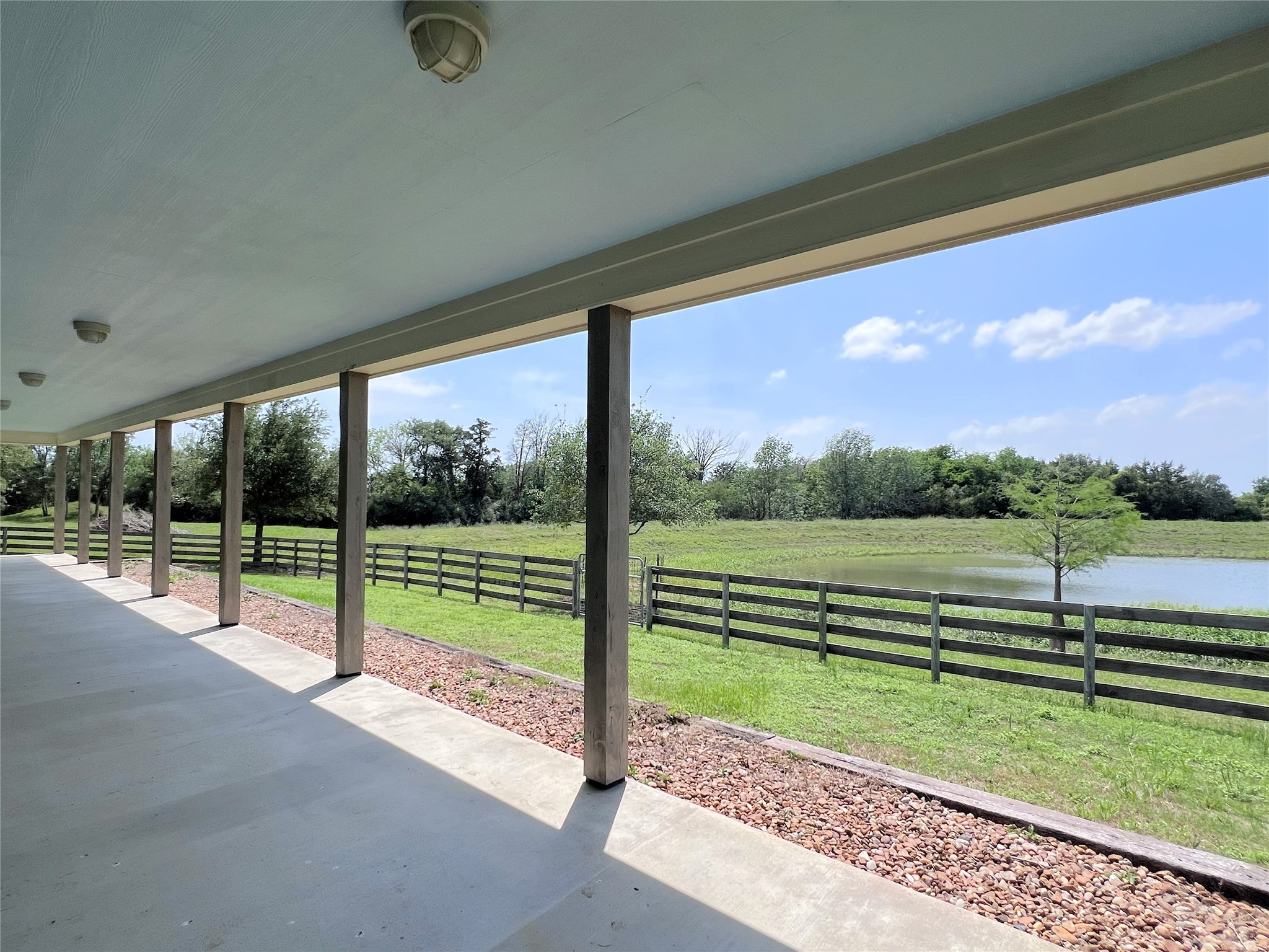 959 Ida Lane Brenham, TX 77833 - Photo 3 of 26