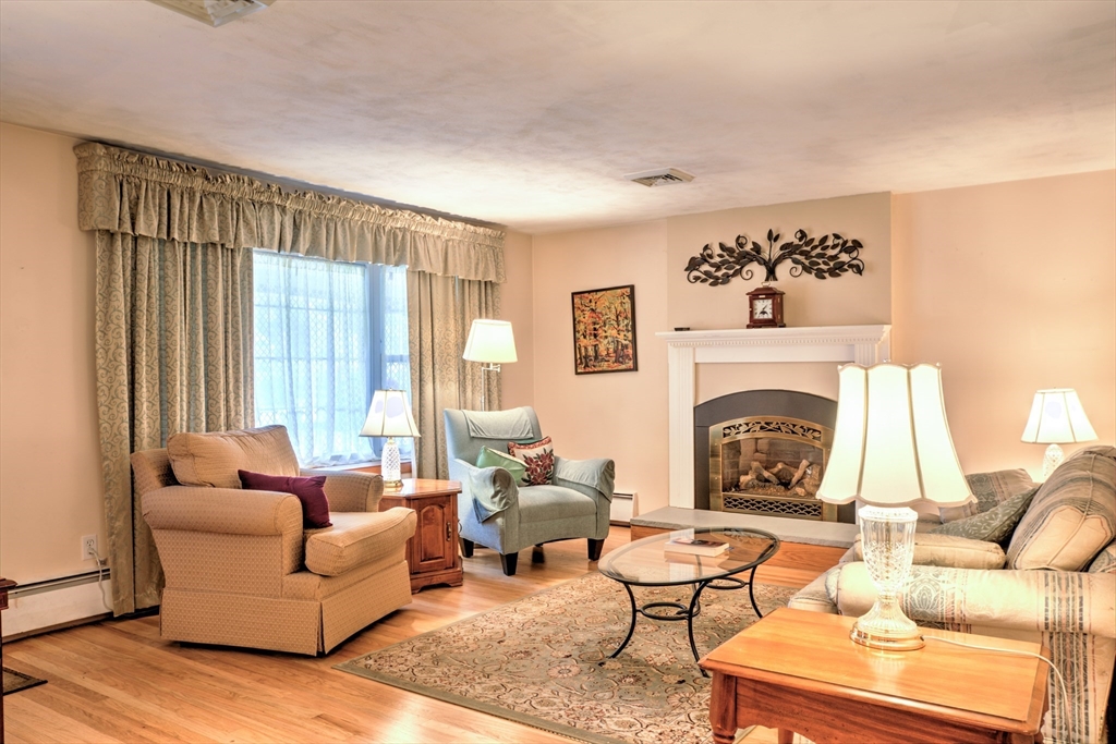 46 Ansie Road Chelmsford, MA 01824 - Photo 11 of 42