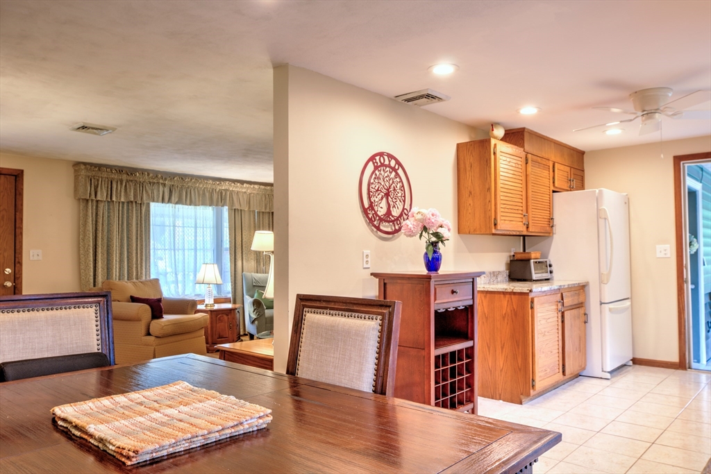 46 Ansie Road Chelmsford, MA 01824 - Photo 10 of 42