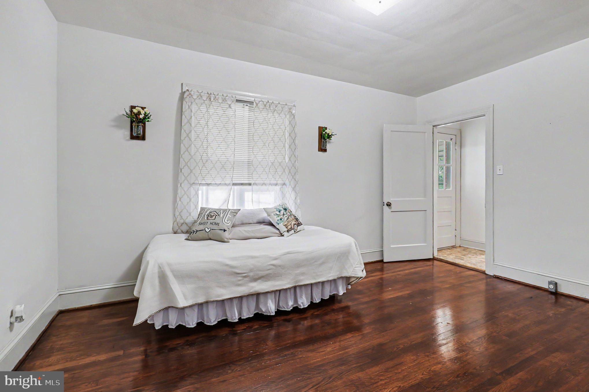 24294 Ruther Glen Road Ruther Glen, VA 22546 - Photo 12 of 28 Bedroom 1