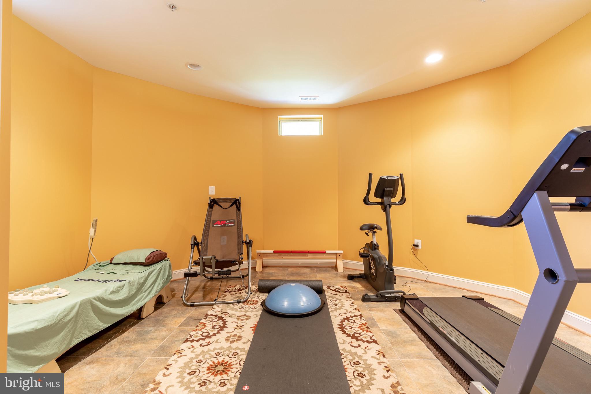 21701 West Offutt Road Poolesville, MD 20837 - Photo 12 of 75