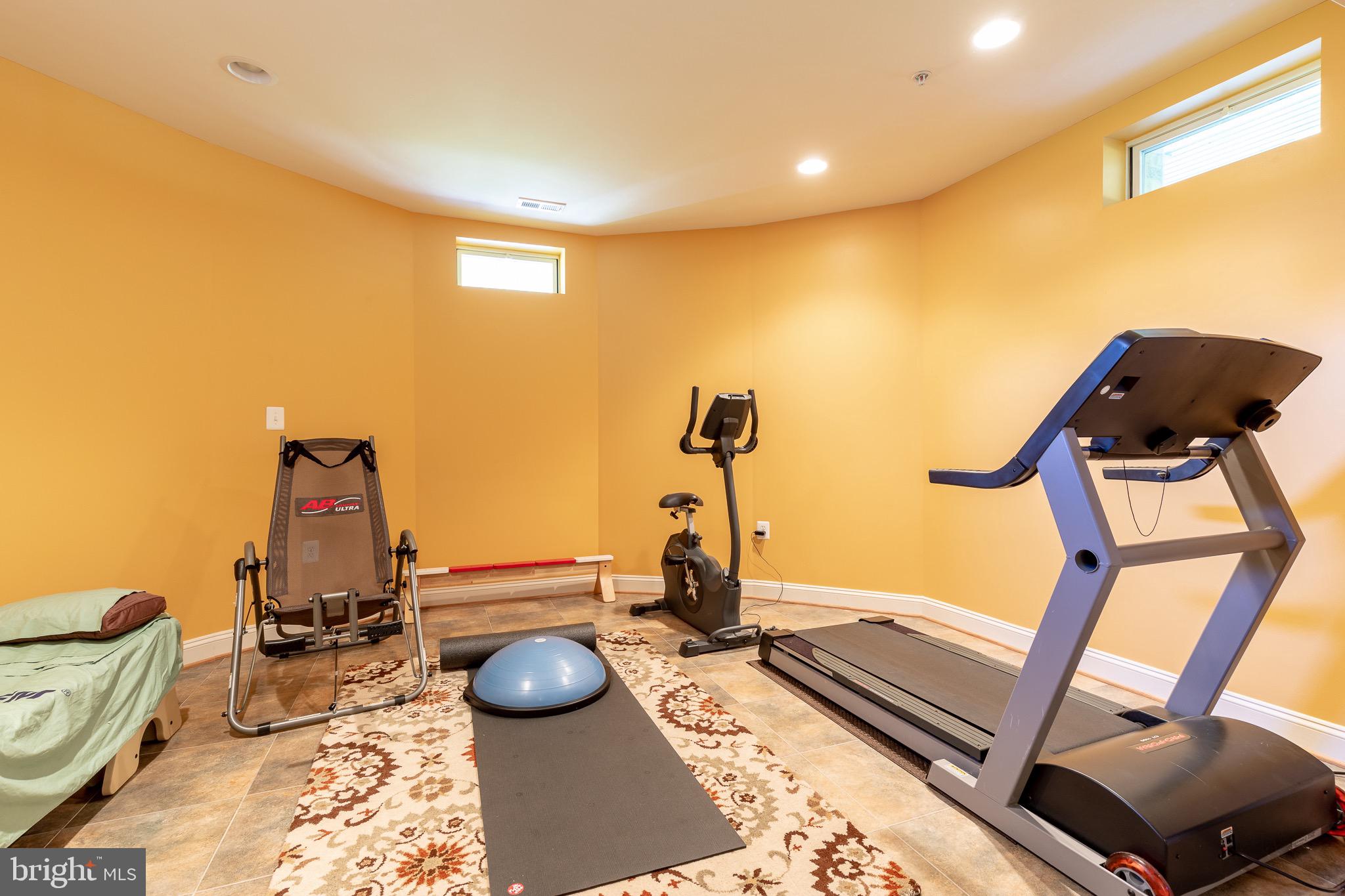 21701 West Offutt Road Poolesville, MD 20837 - Photo 13 of 75