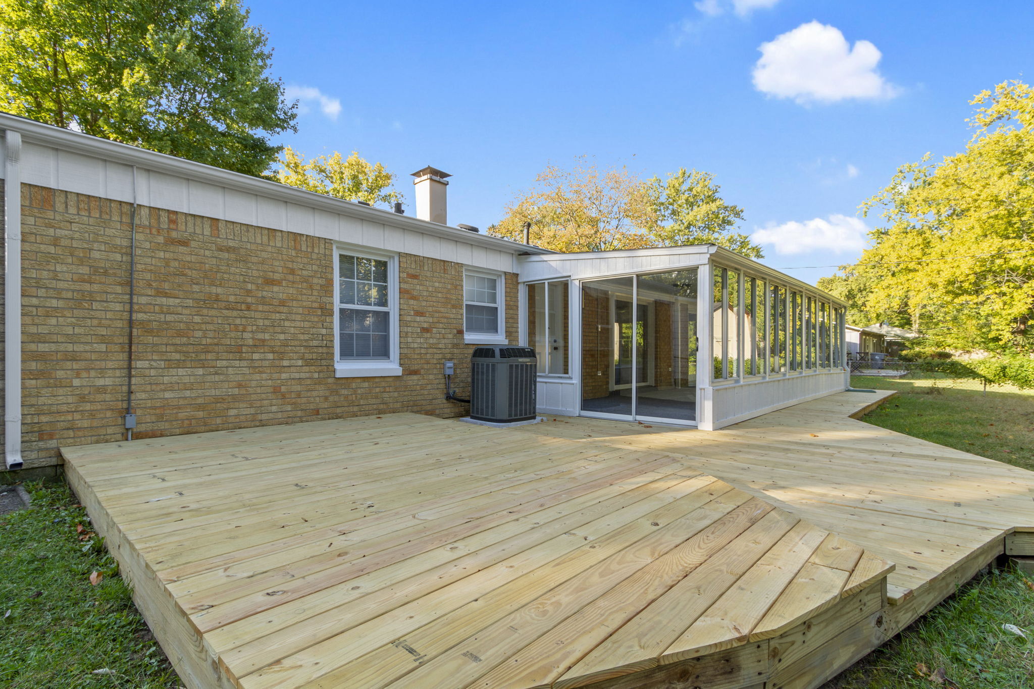 7602 Placing Road Indianapolis, IN 46226 - Photo 8 of 33 Gallery Image 8