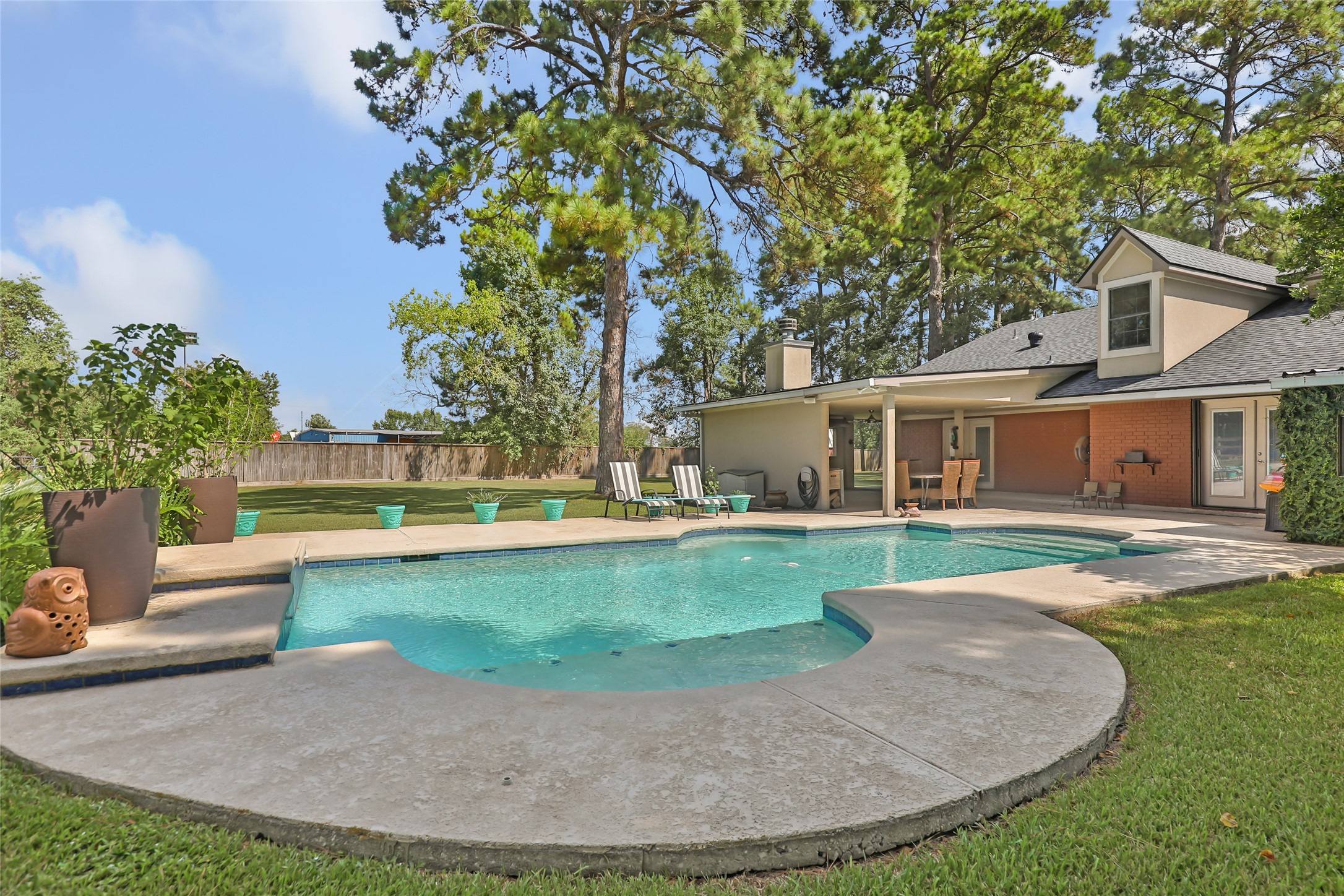 1300 Smith Road Huffman, TX 77336 - Photo 6 of 50 Gallery Image 6