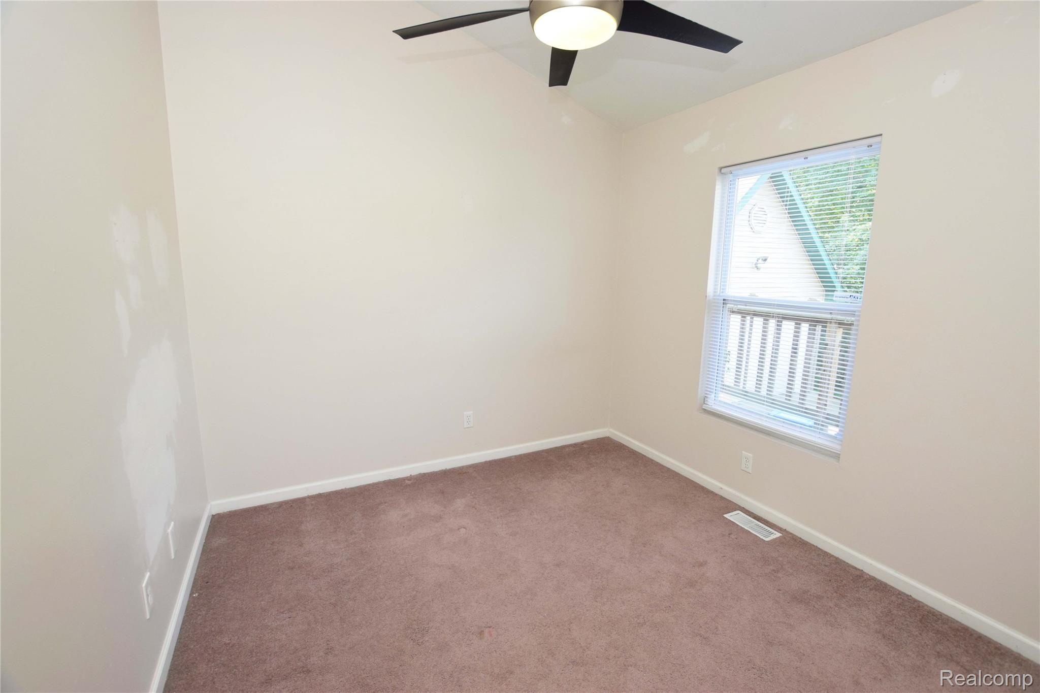 222 2nd Street Fenton, MI 48430 - Photo 10 of 17 Bedroom 3 - Entry Level