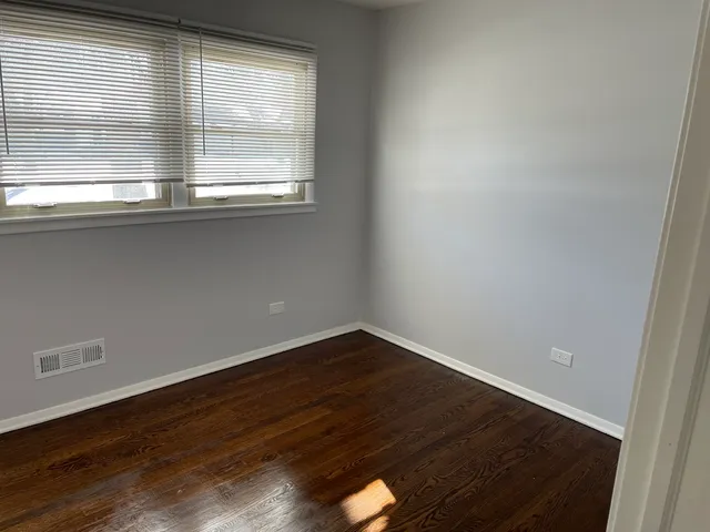 $2,200 | 83 Indianwood Drive, Thornton, IL 60476