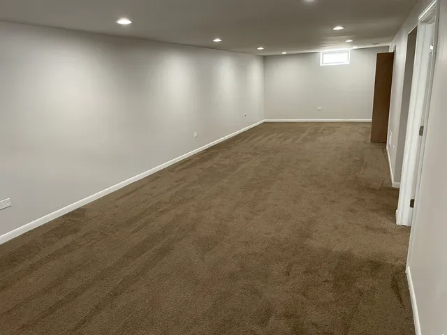 $2,200 | 83 Indianwood Drive, Thornton, IL 60476