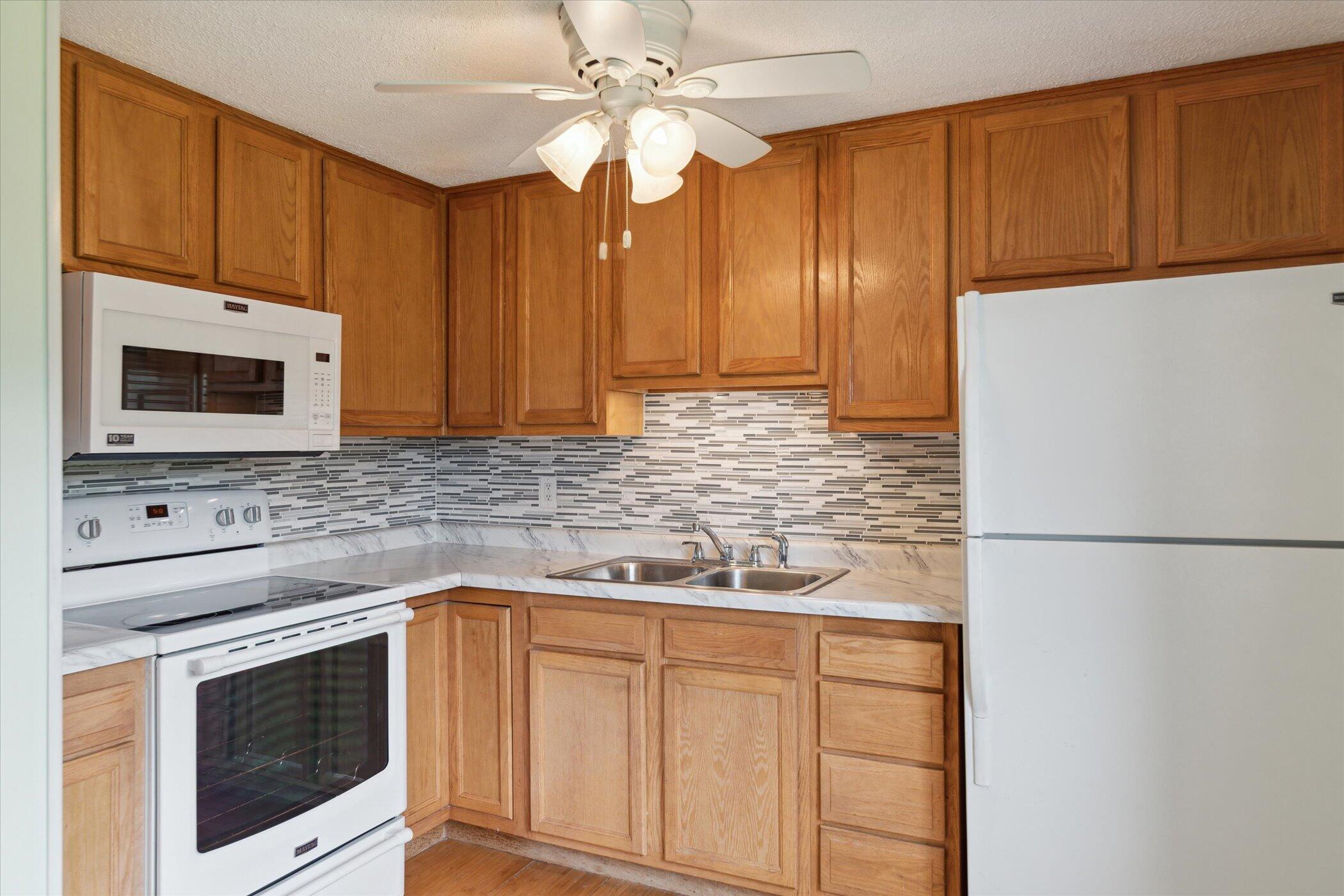 530 Manitou Road St. Joseph, MI 49085 - Photo 13 of 45 15-530-Manitou-Rd-St-Joseph-MI-49085-Win