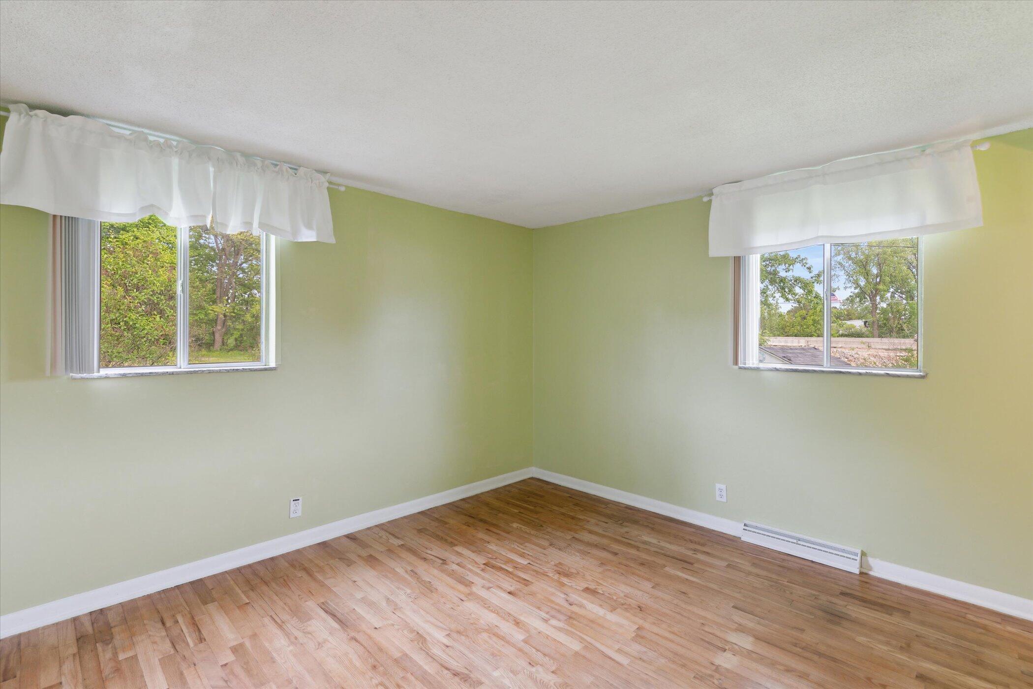 530 Manitou Road St. Joseph, MI 49085 - Photo 17 of 45 19-530-Manitou-Rd-St-Joseph-MI-49085-Win