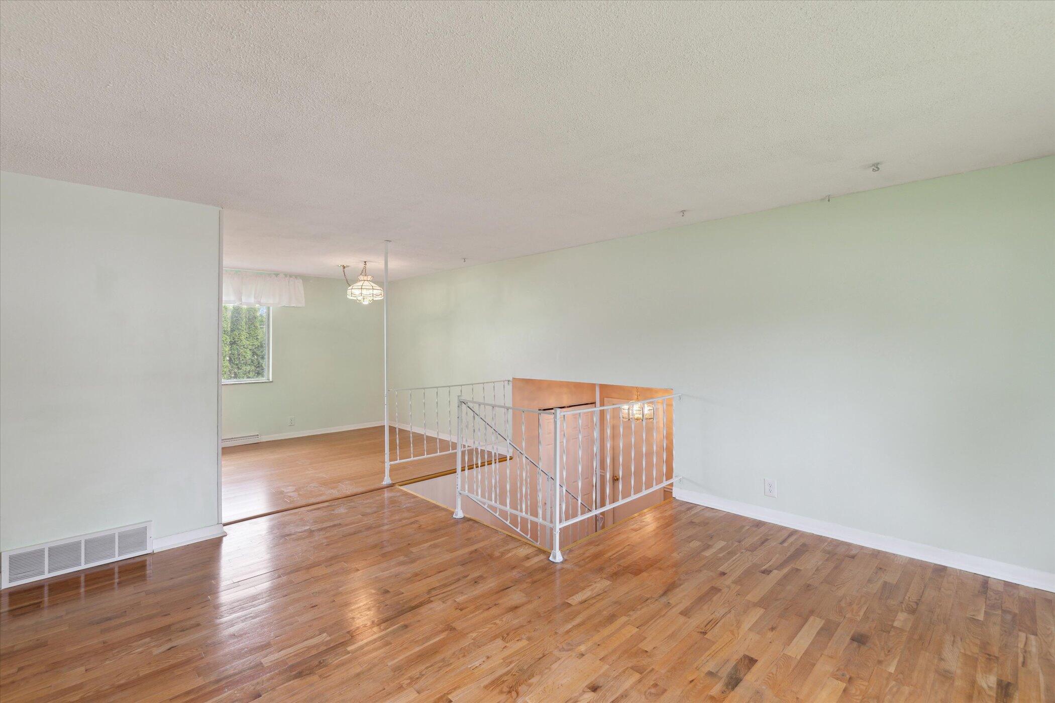 530 Manitou Road St. Joseph, MI 49085 - Photo 9 of 45 11-530-Manitou-Rd-St-Joseph-MI-49085-Win