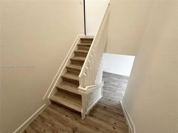 $3,000 | 949 Northeast 211th Street, Miami, FL 33179