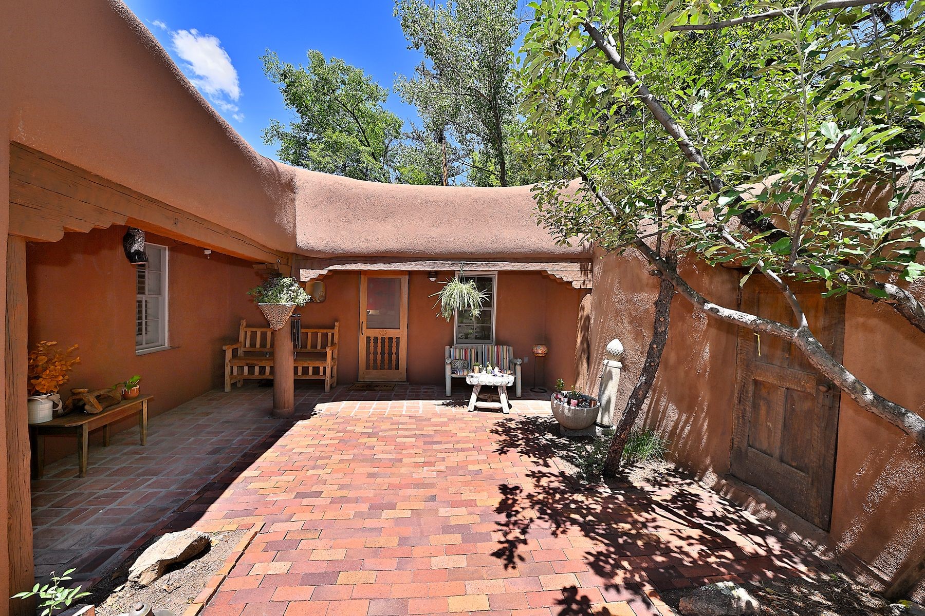 191 Tesuque Village Road, Unit A Santa Fe, NM 87506 - Photo 4 of 32