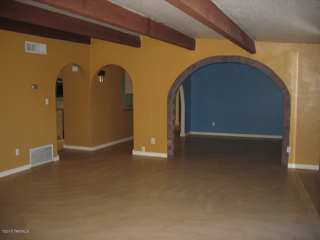 581 North Tanque Verde Loop Road Tucson, AZ 85748 - Photo 16 of 27 Gallery Image 16