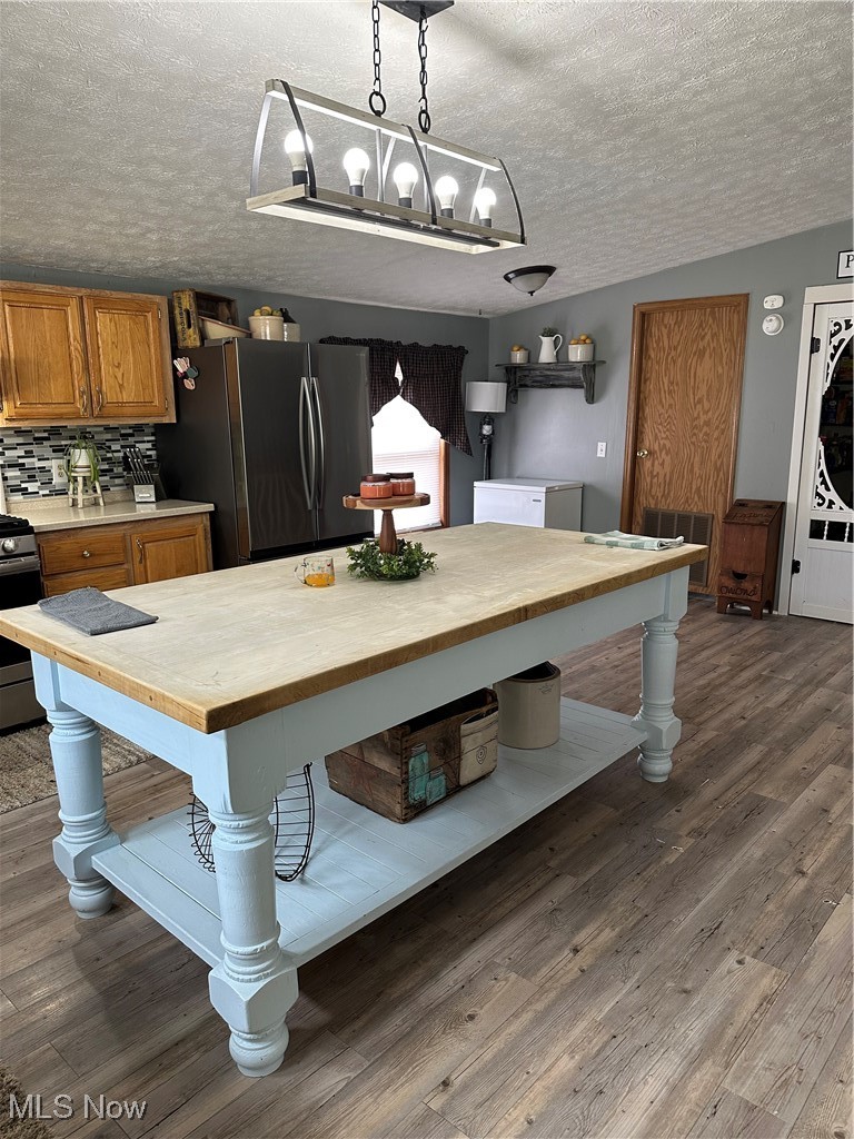 1367 Arner Road Chester, WV 26034 - Photo 3 of 17