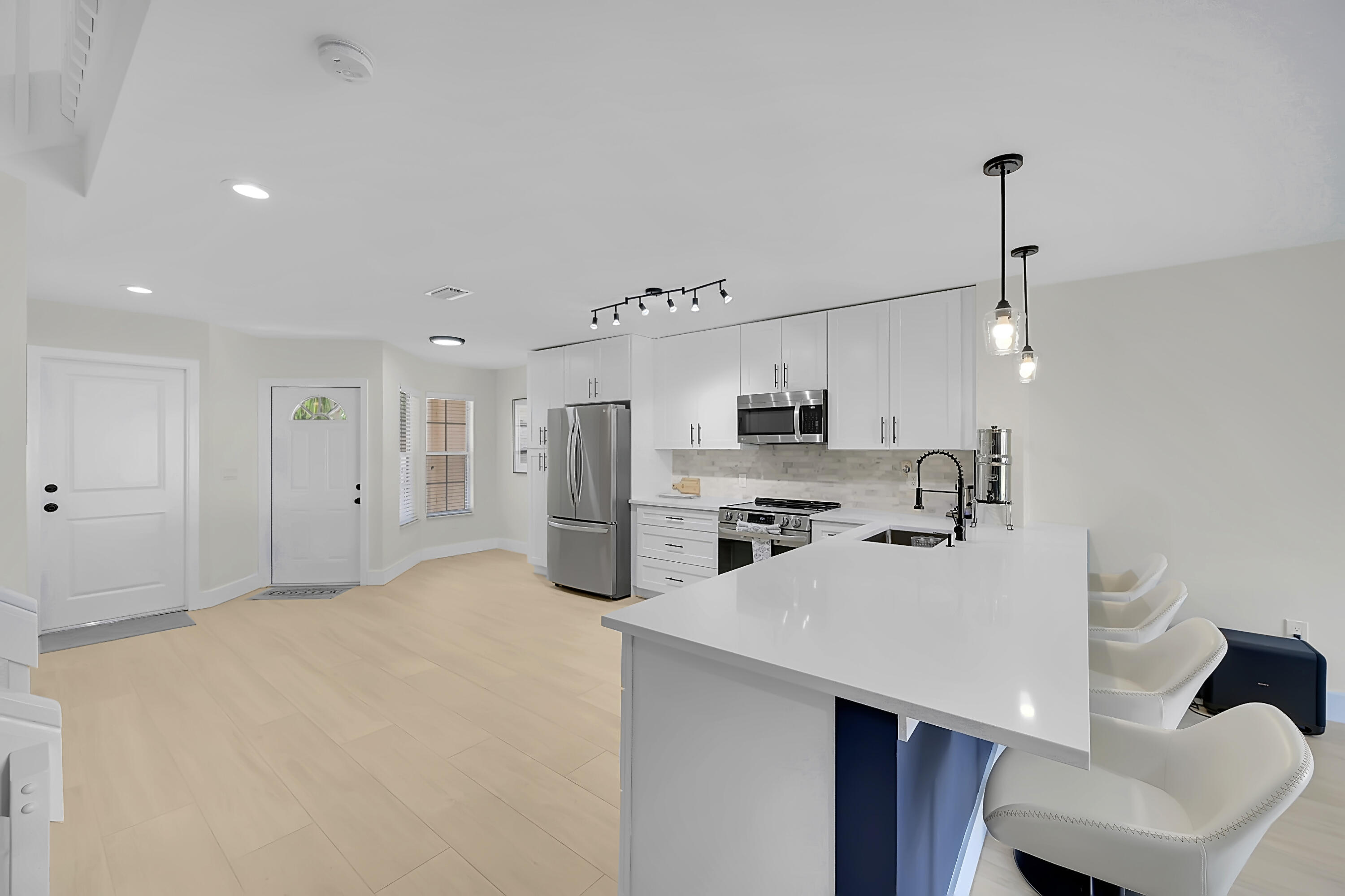 9399 Boca River Circle Boca Raton, FL 33434 - Photo 3 of 29 06_0 (6)