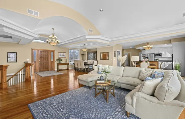 $1,899,000 | N2568 Snake Road, Geneva, WI 53147