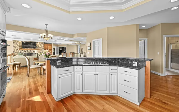 $1,899,000 | N2568 Snake Road, Geneva, WI 53147