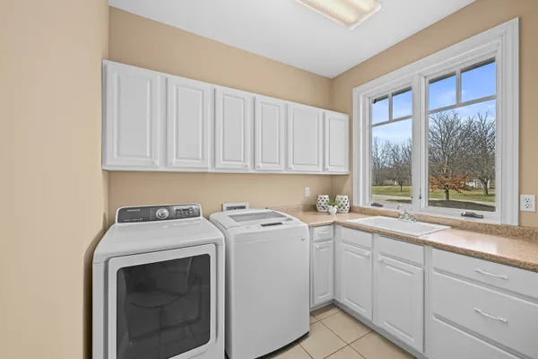 $1,899,000 | N2568 Snake Road, Geneva, WI 53147