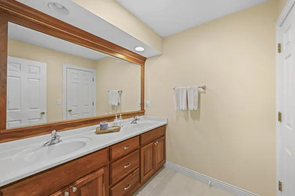 $1,899,000 | N2568 Snake Road, Geneva, WI 53147