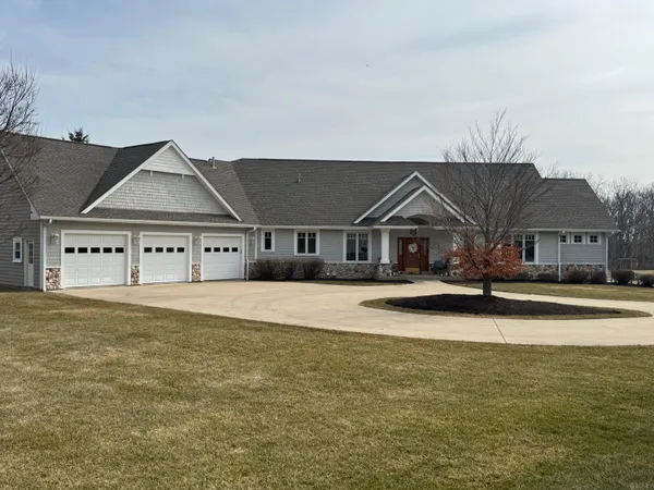 $1,899,000 | N2568 Snake Road, Geneva, WI 53147