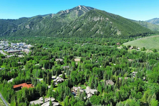 $8,900,000 | 600 Northwood Way, Ketchum, ID 83340