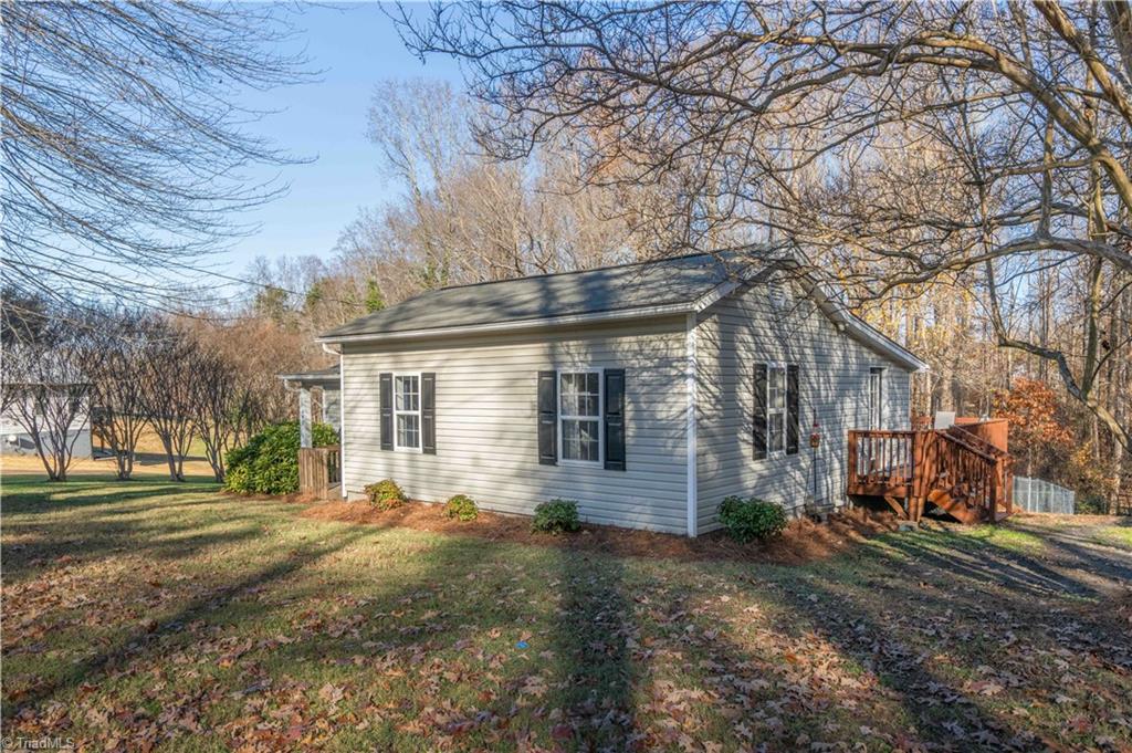 490 Frye Bridge Road Clemmons, NC 27012 - Photo 2 of 27 Gallery Image 2