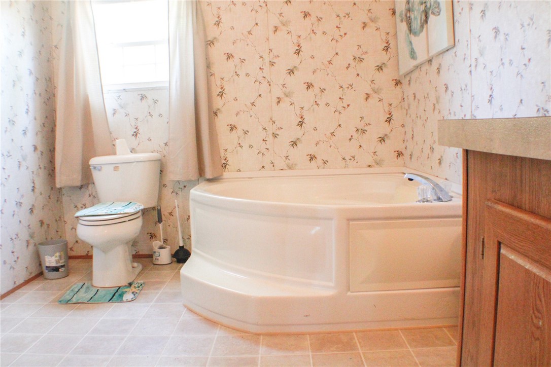 128 Smith St Extension Ware Shoals, SC 29692 - Photo 9 of 13 Gallery Image 9