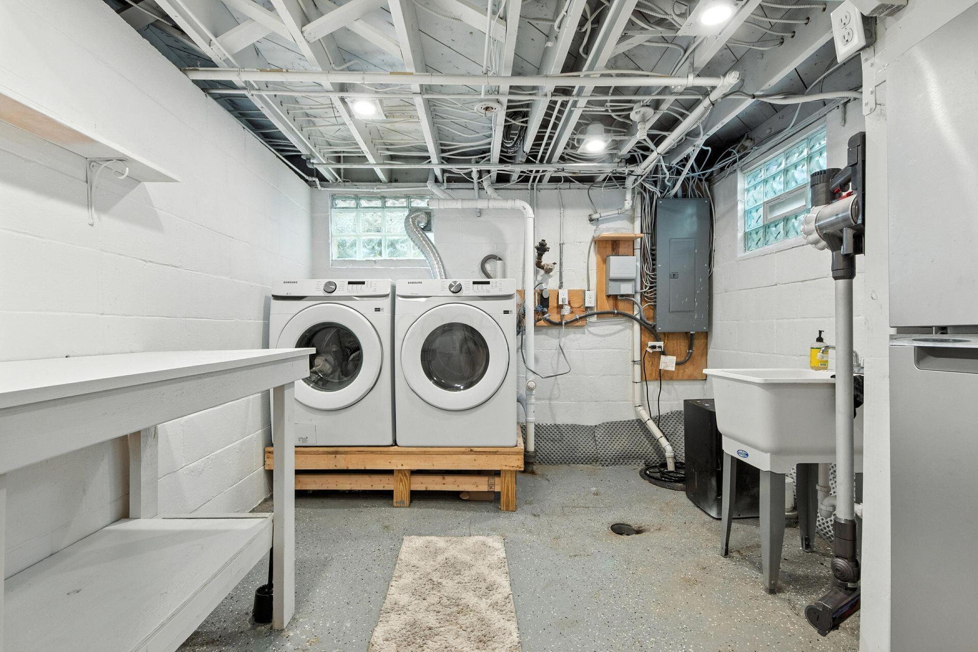 933 Vernon Road Columbus, OH 43209 - Photo 33 of 55 Lower Level Laundry Room