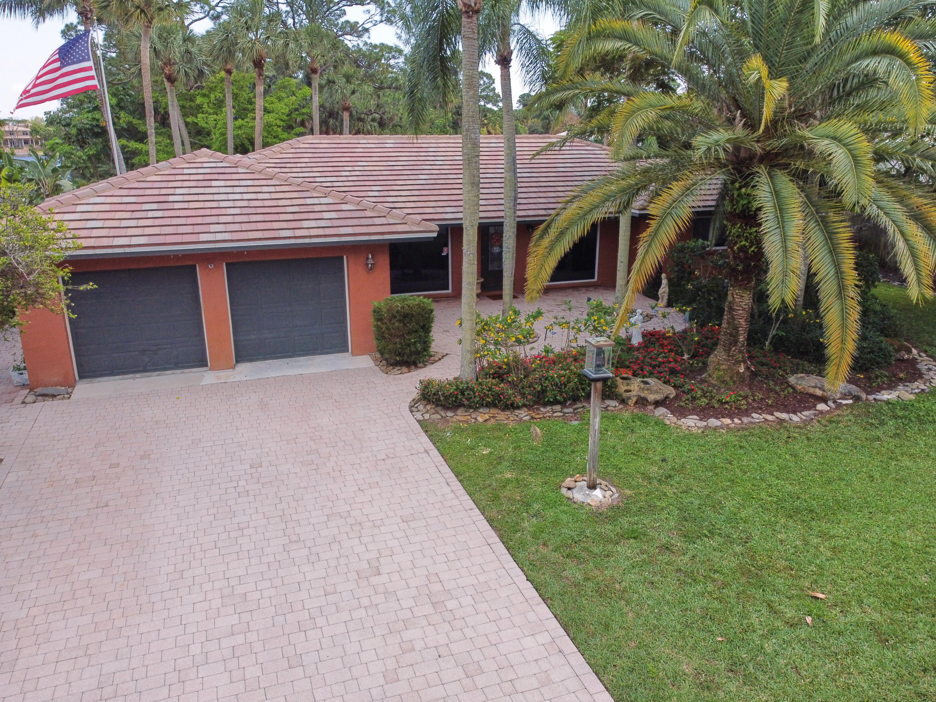 350 Paulus Court Boca Raton, FL 33486 - Photo 4 of 51 © PYL 176
