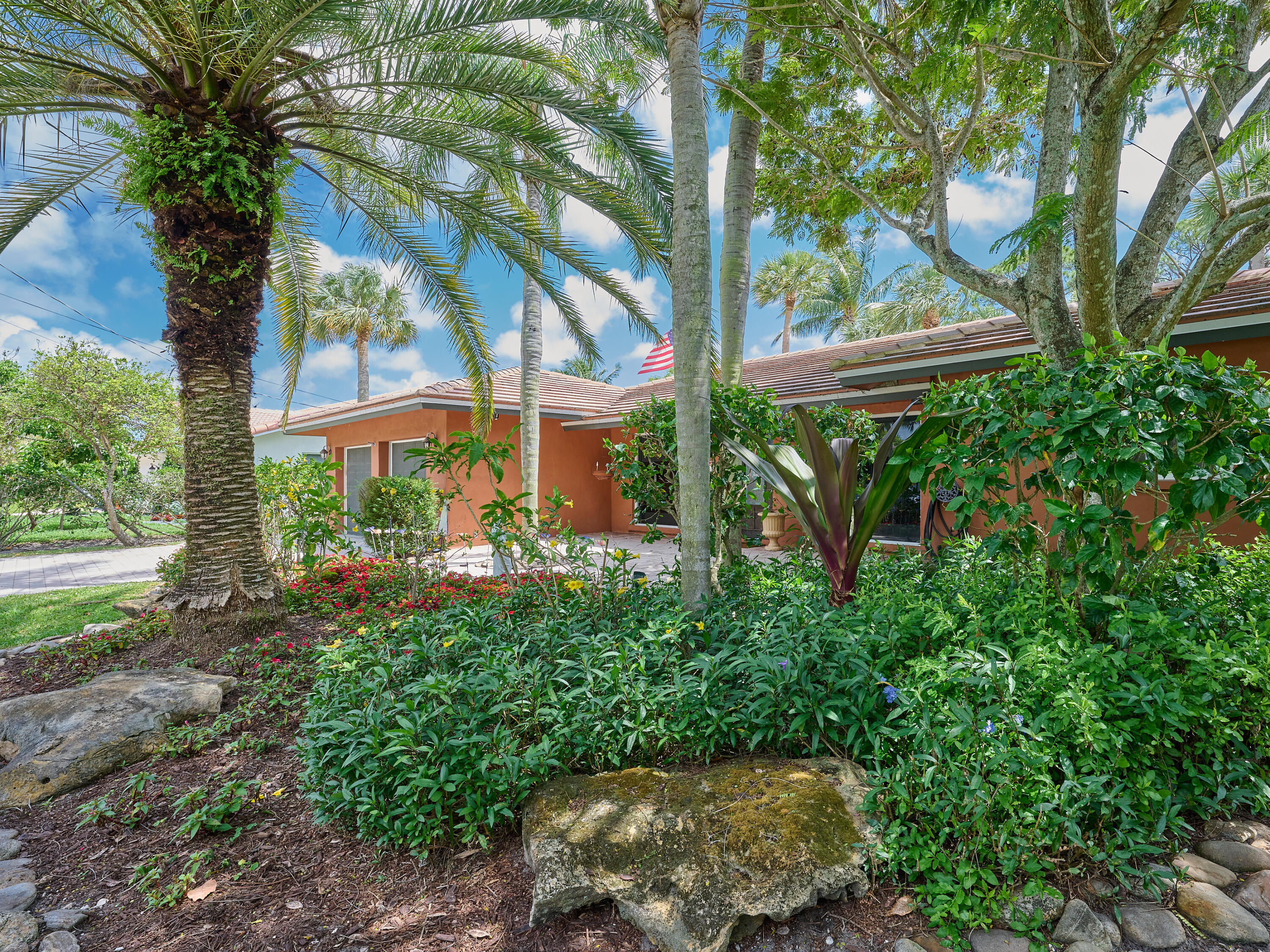 350 Paulus Court Boca Raton, FL 33486 - Photo 6 of 51 © PYL 149
